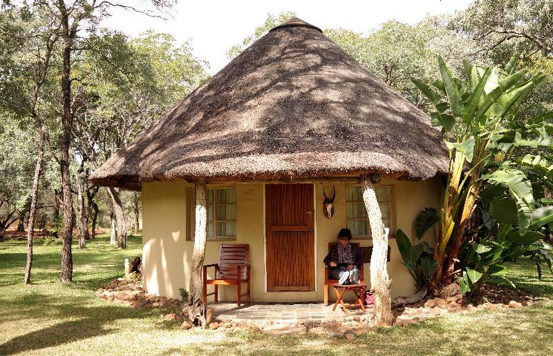 Beestekraal  Mziki Safari Lodge מראה חיצוני תמונה
