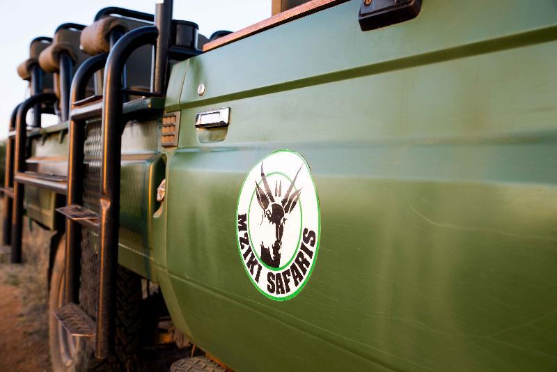 Beestekraal  Mziki Safari Lodge מראה חיצוני תמונה